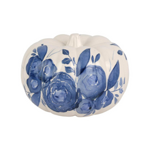 Load image into Gallery viewer, Blue Camellia Medium Figural Pumpkin-Becket Hitch
