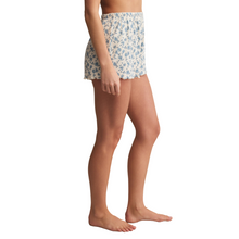 Load image into Gallery viewer, Amour Ditsy Short-Becket Hitch
