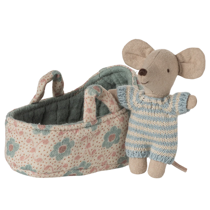 Baby Blue Mouse in Carry Cot - Becket Hitch