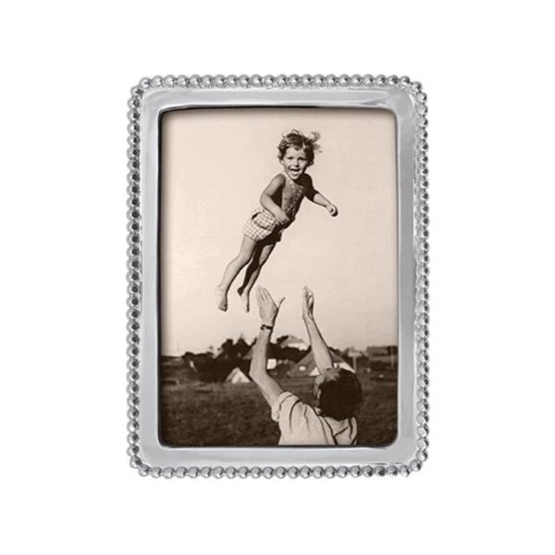 Beaded 5x7 Frame-Becket Hitch