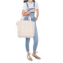 Load image into Gallery viewer, Essential Tote - Becket Hitch

