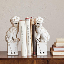 Load image into Gallery viewer, Foo Dog Bookend-Becket Hitch
