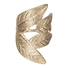 Load image into Gallery viewer, Frond Napkin Ring-Becket Hitch
