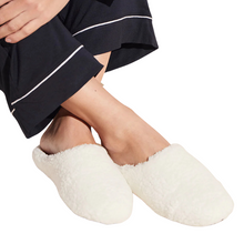 Load image into Gallery viewer, Ivory Sherpa Slippers-Becket Hitch
