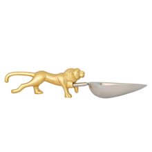 Load image into Gallery viewer, Lion Scoop - Becket Hitch
