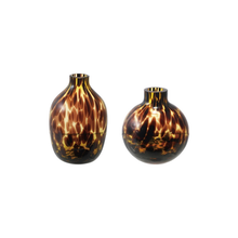 Load image into Gallery viewer, Petite Tortoise Glass Vase - Becket Hitch
