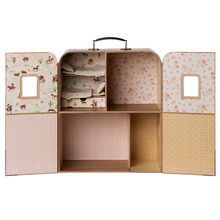 Load image into Gallery viewer, SuitCasa House - Becket Hitch
