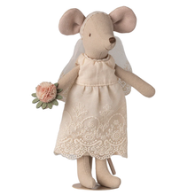 Load image into Gallery viewer, Wedding Mice Couple in Box - Becket Hitch
