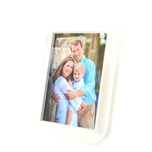 Load image into Gallery viewer, White 4 x 6 Pop Frame - Becket Hitch
