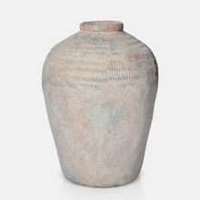 Load image into Gallery viewer, Petros Vase Becket Hitch
